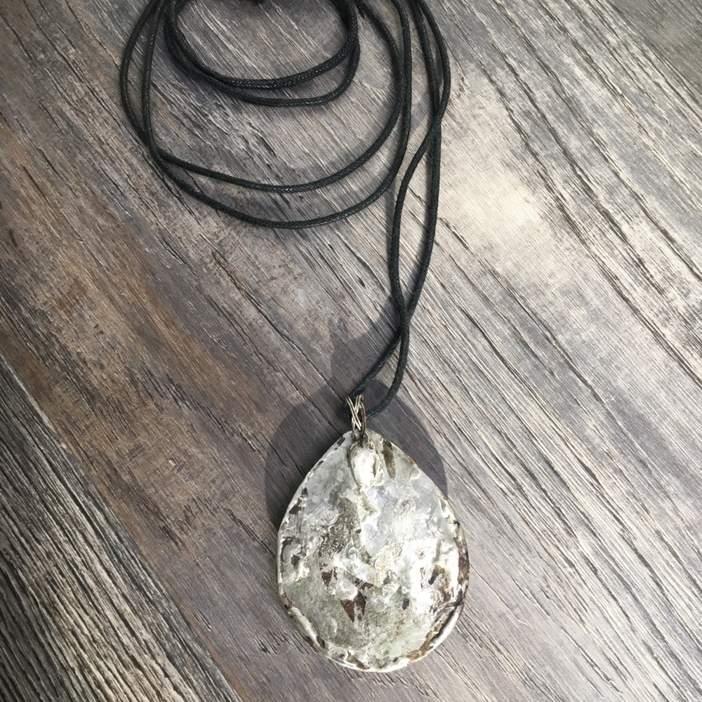 Necklace. - Picture 3 of 3